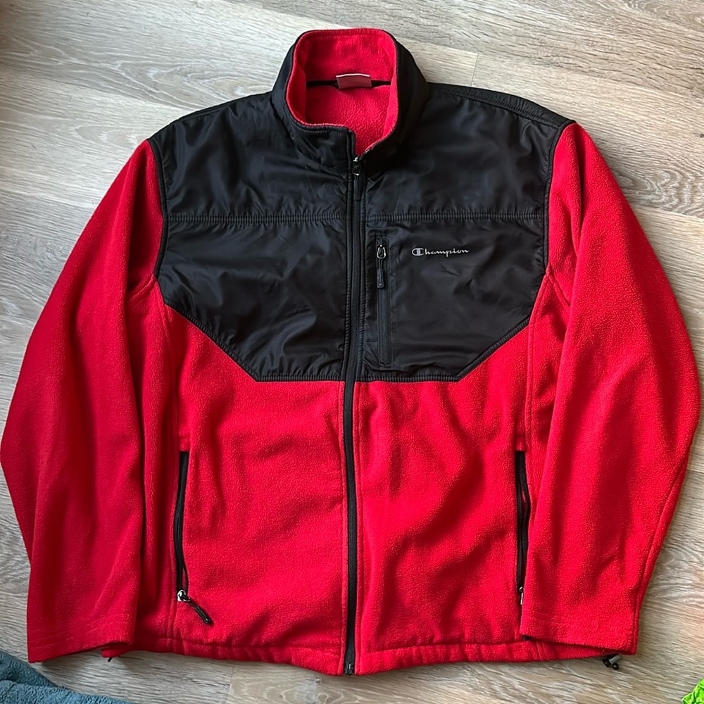 Men’s Champion zip up